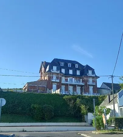 Le Studi'ault De La אולט