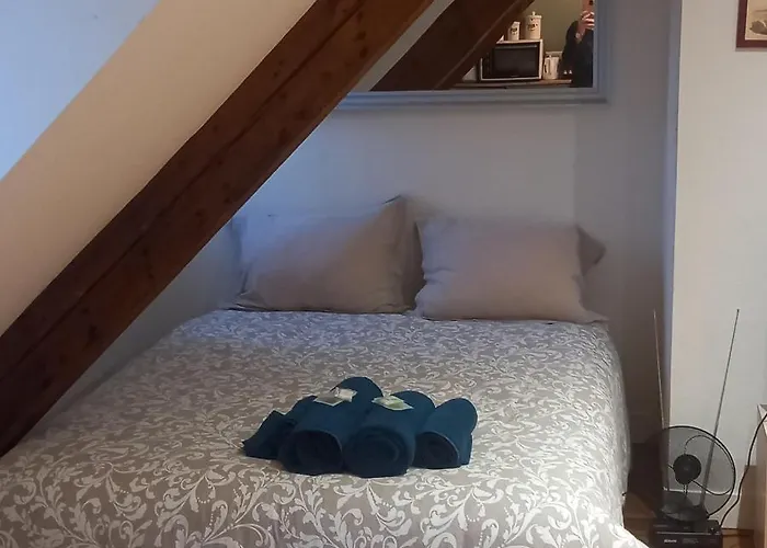 Le Studi'ault De La *